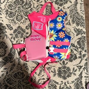 Girls life vest body glove
